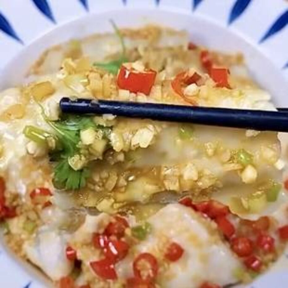 Куриная грудка в остро-чесночном соусе