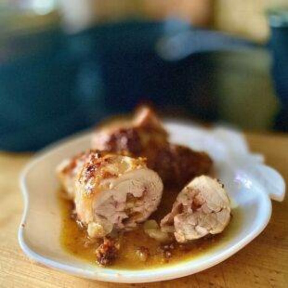 Куриные голени фаршированные грибами