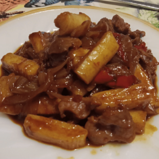 Токкпоки (рисовые клецки) с куриными желудками