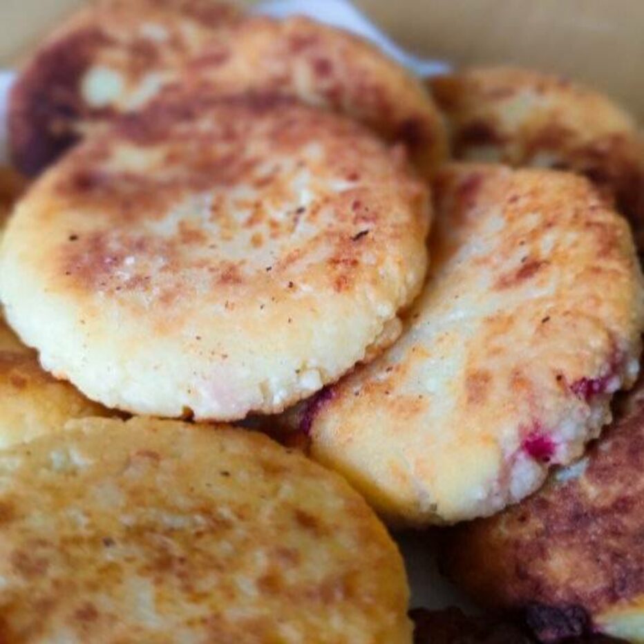 Сырники с начинкой или без неё