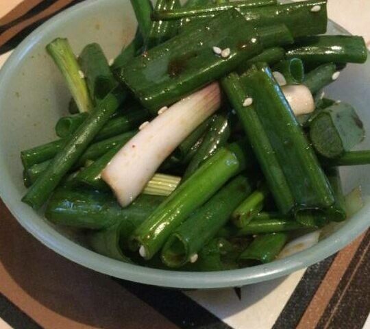 Закуска из зелёного лука